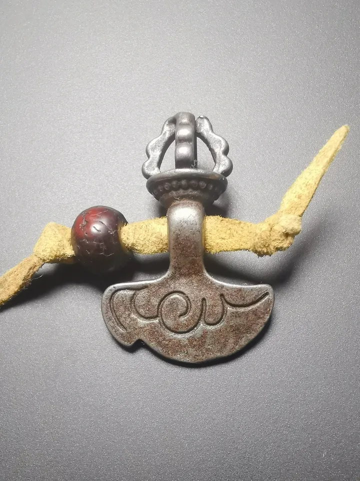 Gandhanra Antique Tibetan Amulet Pendant,Kartika(knife of the dakinis), Trantic Buddhism Dharma, Made of Thunder Iron