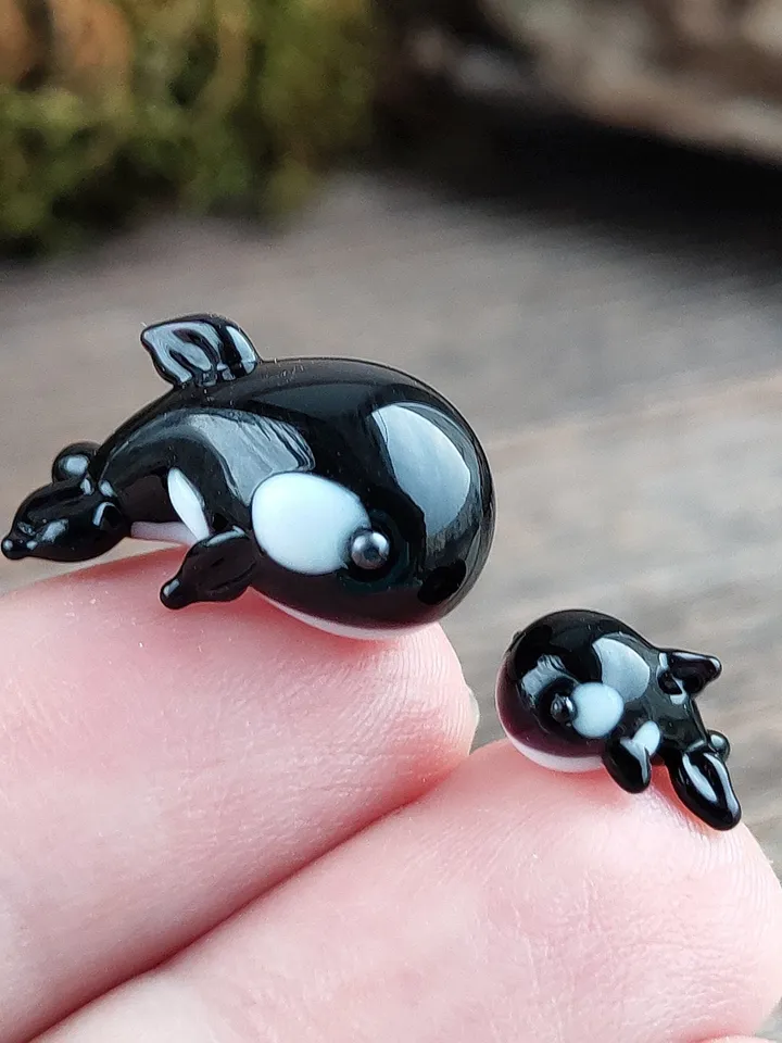 GLASS FIGURINES Orca whale figurine miniature orca figurine Tiny glass animals Miniature animals Blown glass art Terrarium Dollhouse