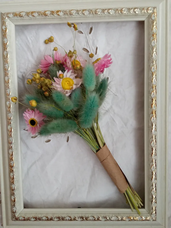 Mini Bouquet. Dried Flower Compliment. Winter Bouquet. Gift for Her. Sweet Present. Floral arrangements