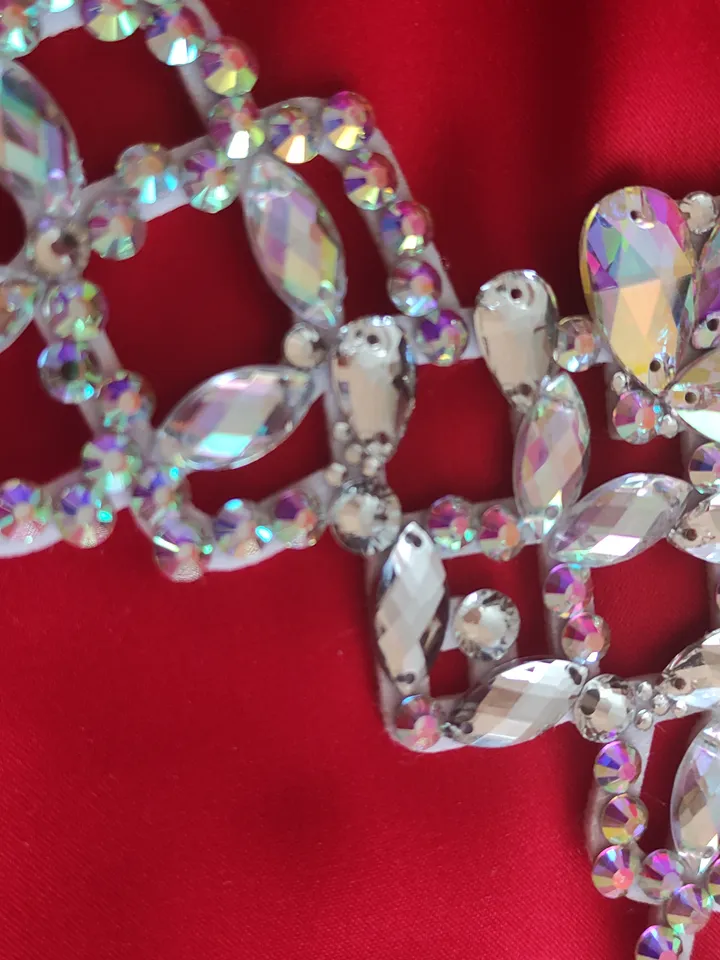 Felt diadem for aesthetic gymnastics