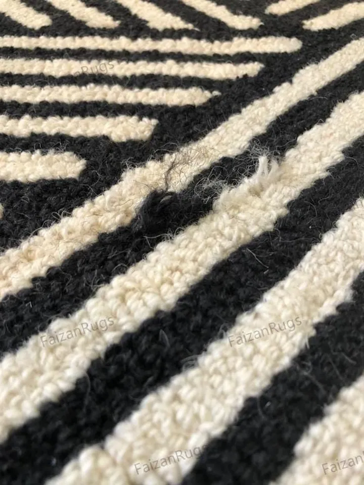 Buy Illusion Rugs Hand Tufted Hand Woven with New Zealand Wool in All Irregular Size 5x8, 6x9, 8x10, 9x12, Modern Rugs in Geometrical Design