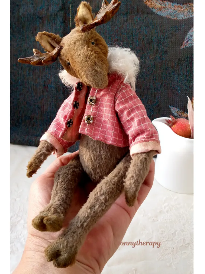 Teddy moose, cuddly plush elk in teddy style 6.6 inches sitting.