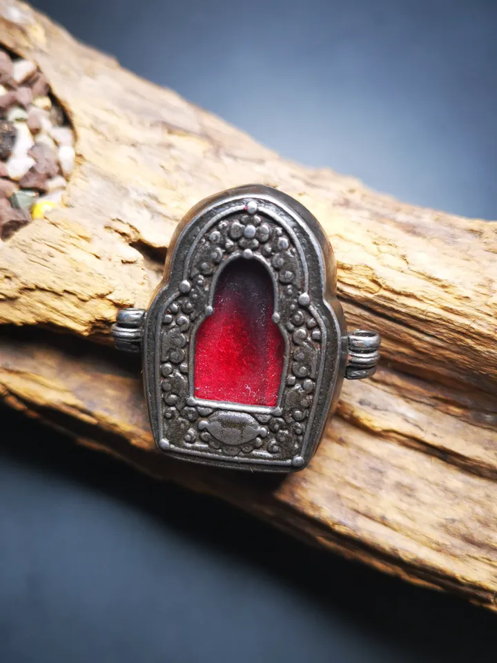 Gandhanra Antique Handmade Gau Ghau Shrine, Mini Tibetan Buddhist Altar Amulet Pendant
