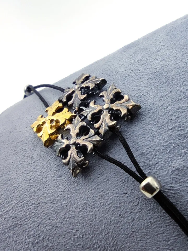 Bracelet - Heraldic Lily