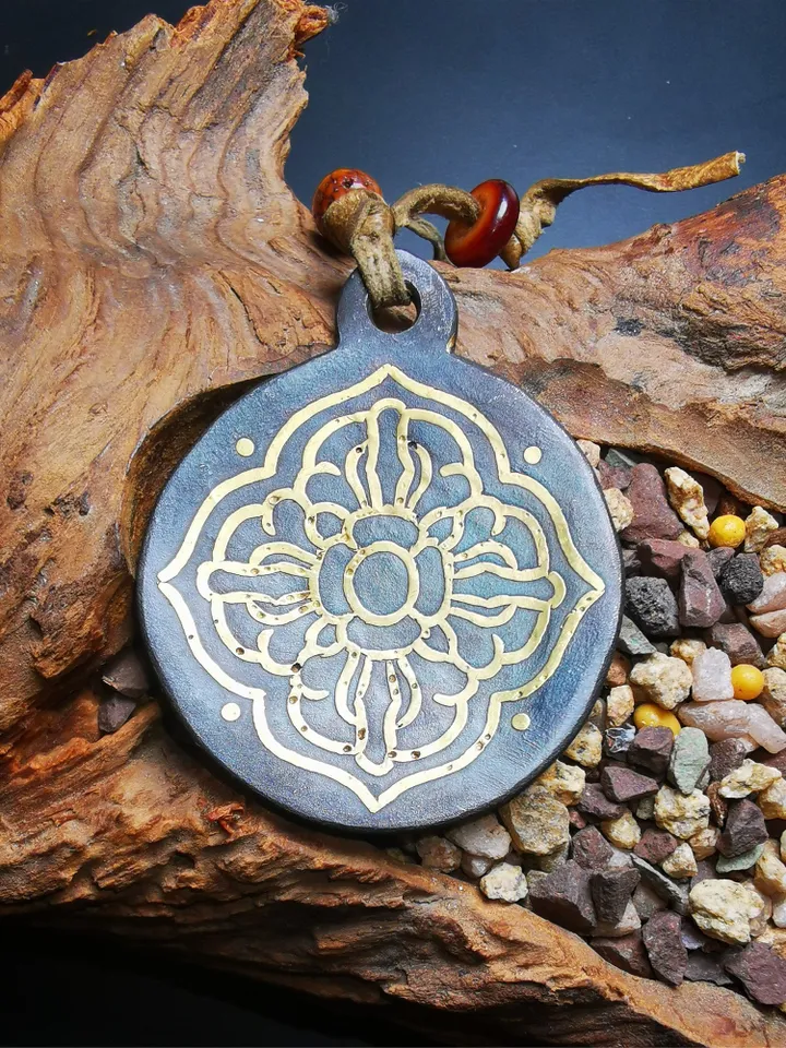 Gandhanra Handmade Tibetan Buddhist Amulet,Melong Mirror, SIPAHO(srid pa ho),Mandala Badge,Unique Cross Vajra Pattern
