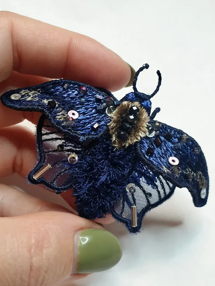 Brooch Moth machine embroidery design FSL, insect brooch, FSL brooch Free Standing Lace