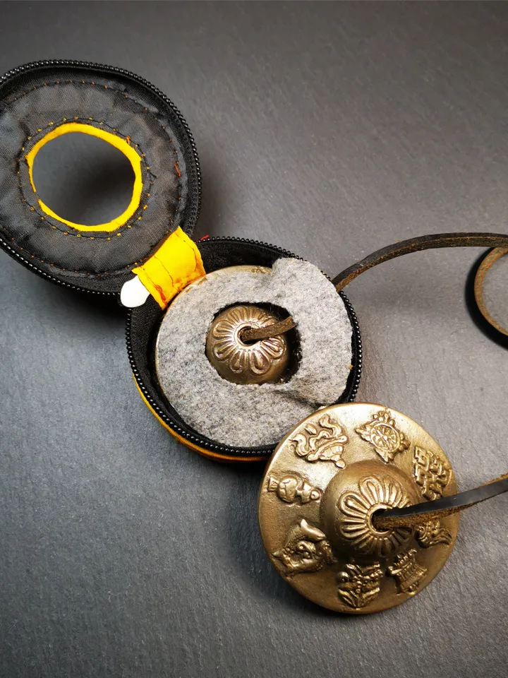 Gandhanra 6.5cm Tibetan Cymbals,Tingsha Bell,Buddhism Ritual Implement,Handmade in Nepal,Astamangal Pattern