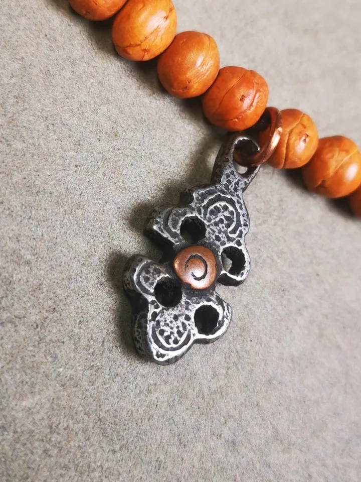 Gandhanra Handmade Tibetan Mala Amulet, Vajra Pendant for Prayer Beads,Necklace,Bag Hanging Accessories,Made of Cold Iron,1.3" × 0.6"