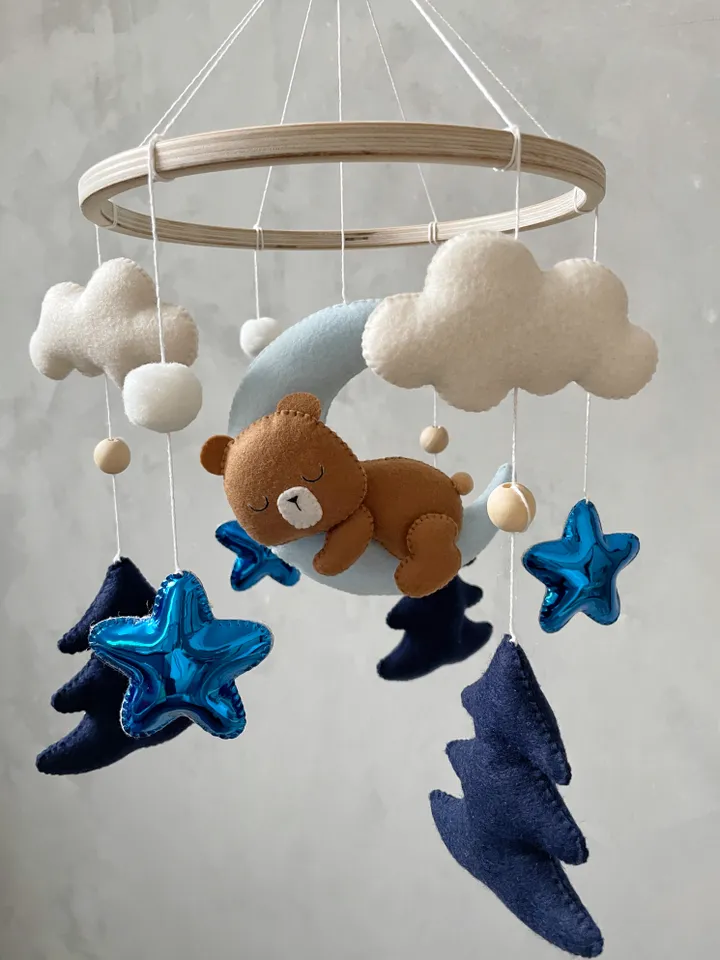 Woodland baby mobile boy, Bear crib mobile boy, Animal nursery mobile