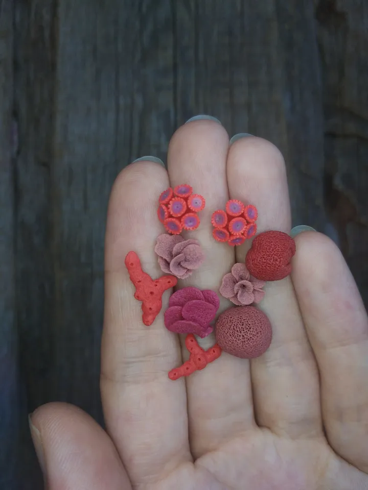 Set of miniature corals shades of red, tiny corals for diorama, dollhouse or resin art