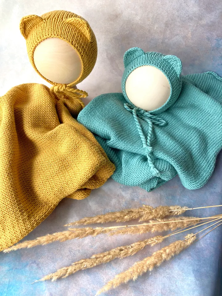 Cotton wrap cotton bonnet. Knitted Newborn photo props.