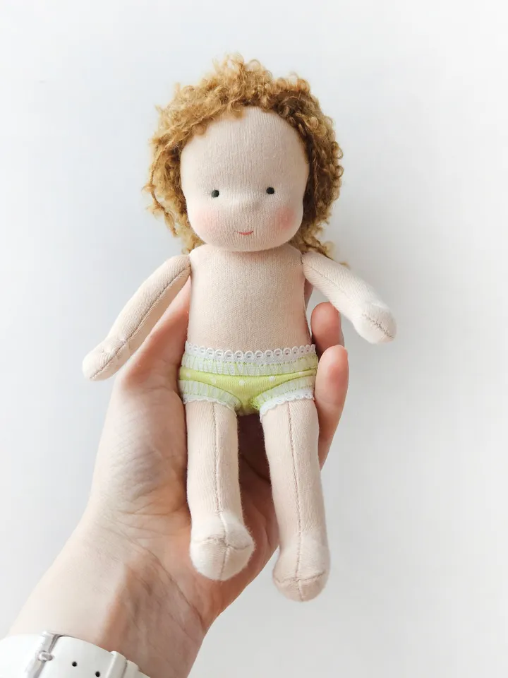 DIY UNDIES 5 sizes for Waldorf doll. PDF sewing pattern and tutorial.