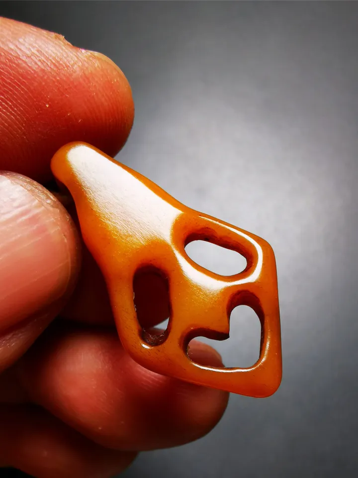 Gandhanra Tibetan Yak Bone Carved Amulet,Ghost Skull Pendant