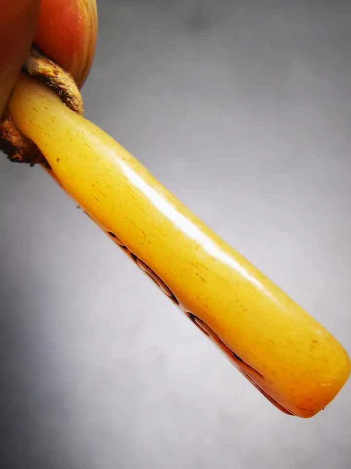 Gandhanra Tibetan Yak Bone Carved Amulet,Bead Counter Pendant,Mani Jewel Amulet for Mala,Prayer Beads