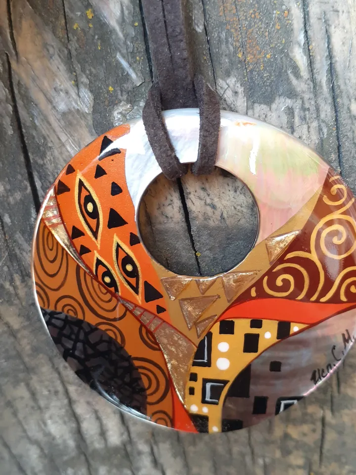 Elegant Abstraction: Mother-of-Pearl Ring Pendant with Gustav Klimt Inspired Art, Hand-painted miniatures in the style of Great Painters