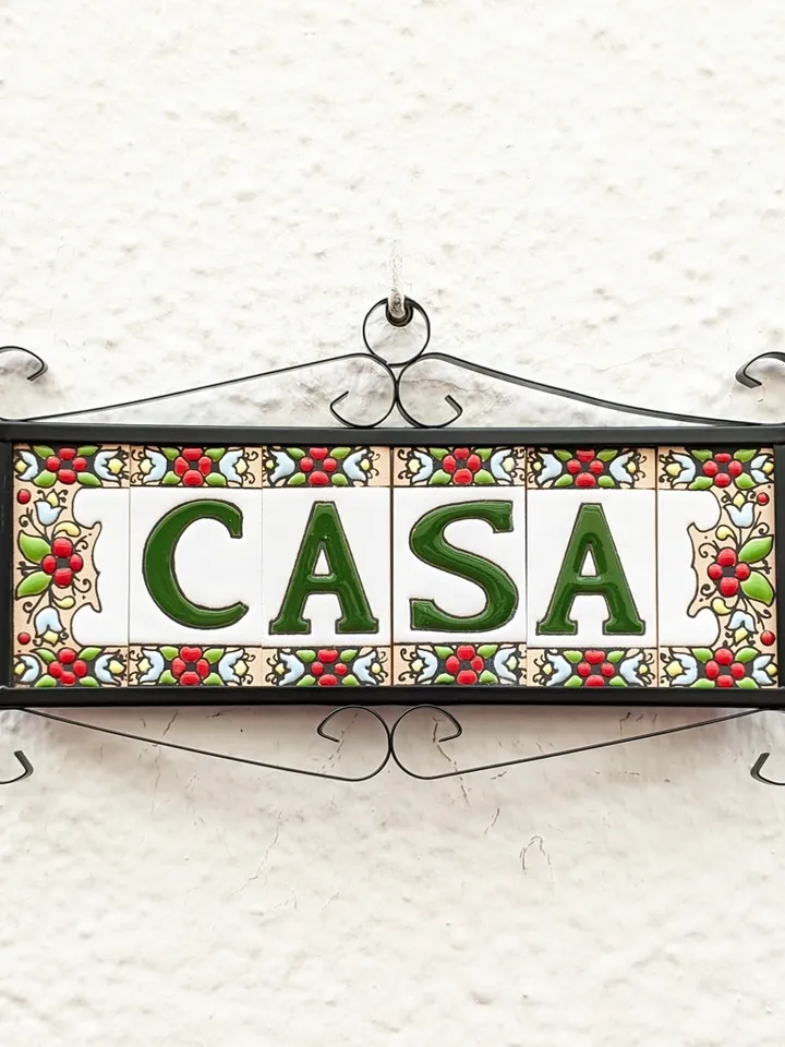 Ceramic letters and numbers 7.5cm. (3") for the wall - Hand-glazed in Spain - "ESCUDILLER-Verde" models - Ceramic letters number -