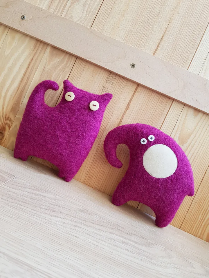 Hot pink Elephant Sewing Pattern PDF, digital tutorial in English, stuffed animal diy