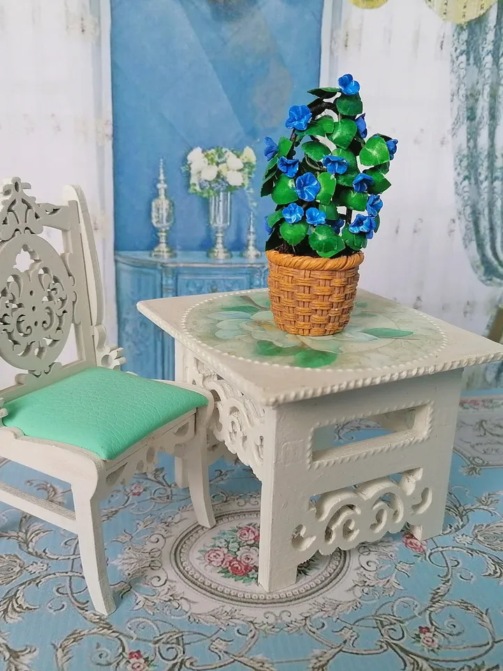 Plant in flowerpots for a dollhouse .1:12 scale.