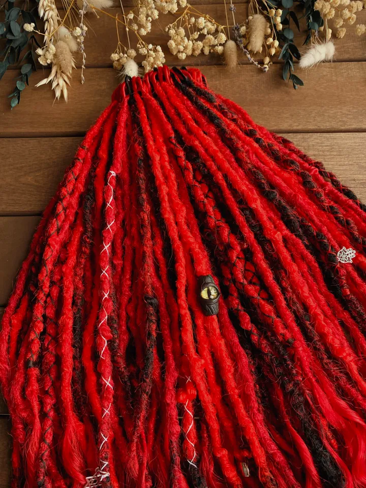 Red to black ombre Se dreads and Red black with curly ends Se dreads 🪽Ready to Ship❤️‍🔥