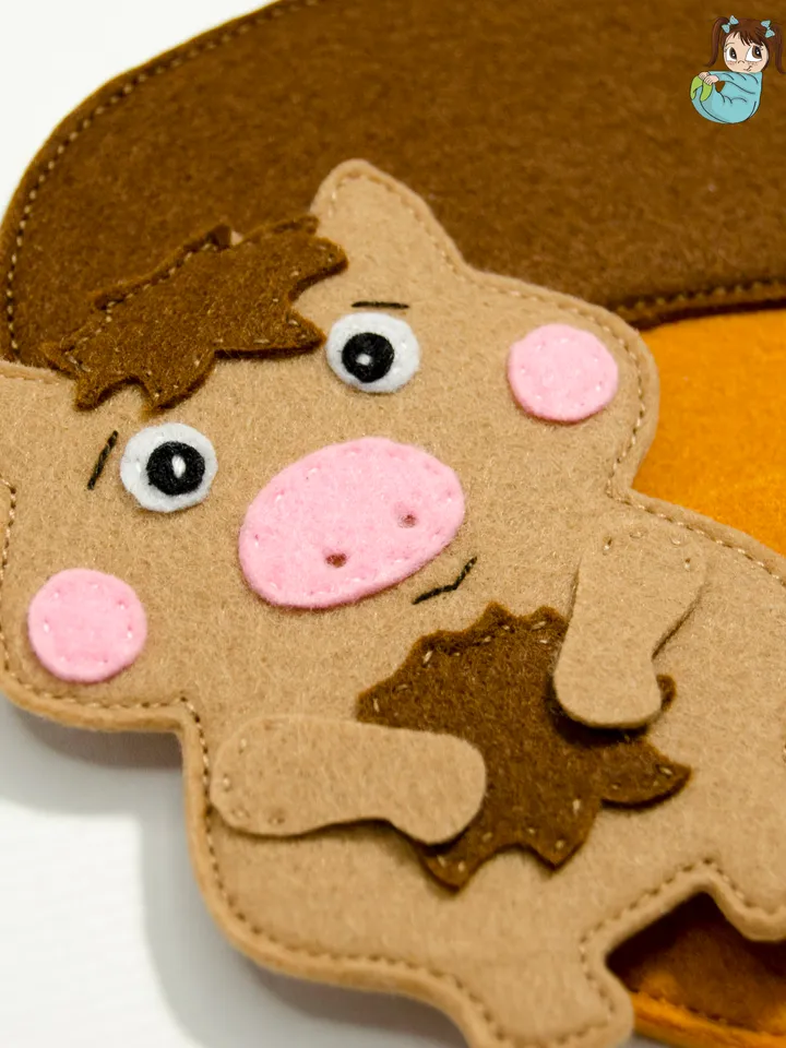 Boar in Acorn, PDF Pattern and Tutorial, SVG file