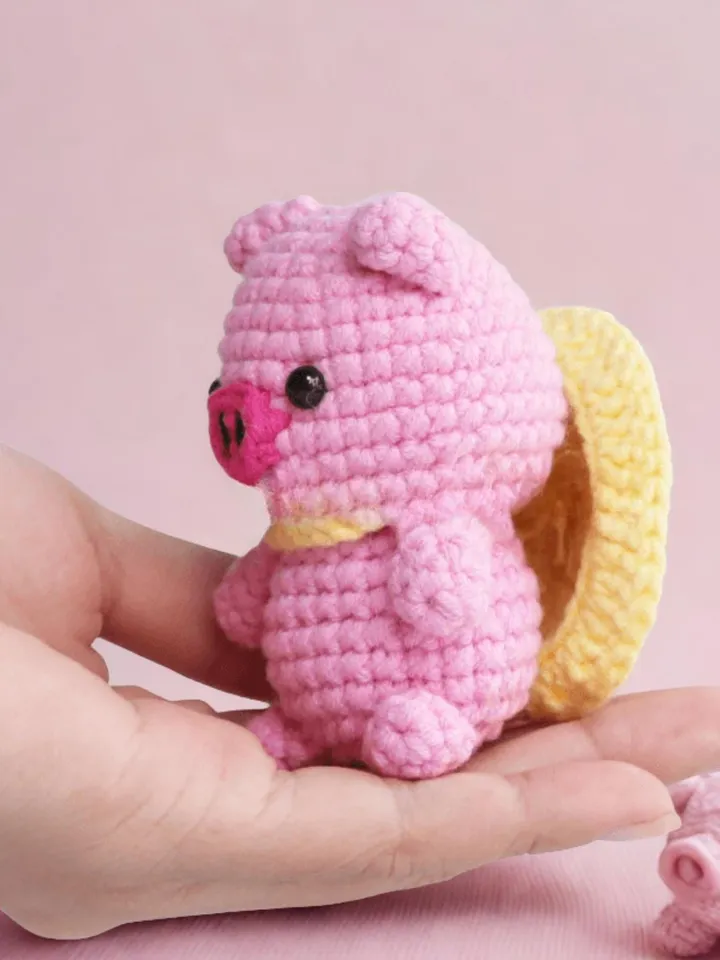 Piggy Keychain Crochet Pattern, NO SEW loaf real pig Crochet pattern, Pig Amigurumi Keychain pattern, No sew crochetĀ amigurumi