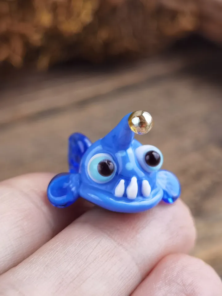 Angler fish figurines Glass fish Tiny fish Miniature fish Glass figurines Tiny glass animals Aquarium decor Angler ornaments