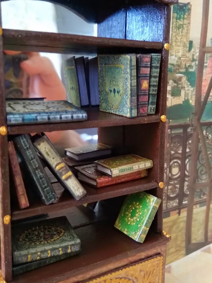 Books. A set of books. 6 items.1:12 scale.