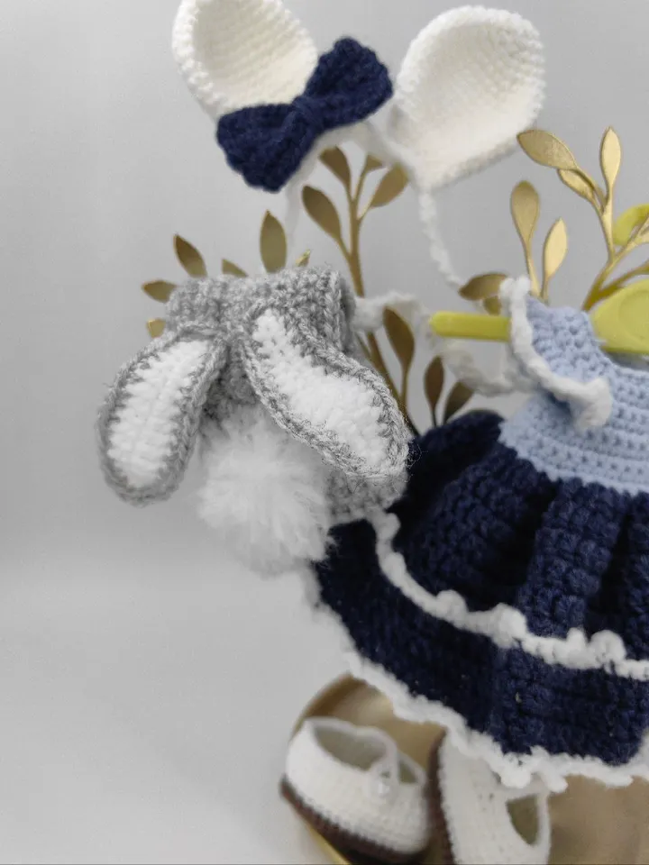 Crochet pattern doll with a dress and a backpack