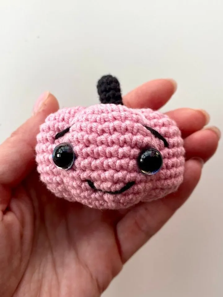 Crochet pattern halloween set: voodoo bat pumpkin hat, amigurumi halloween decor, creepy keychain, English PDF