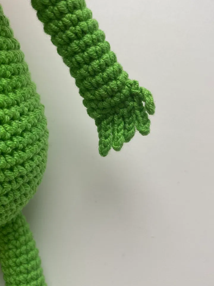 Grinch amigurumi crochet pattern