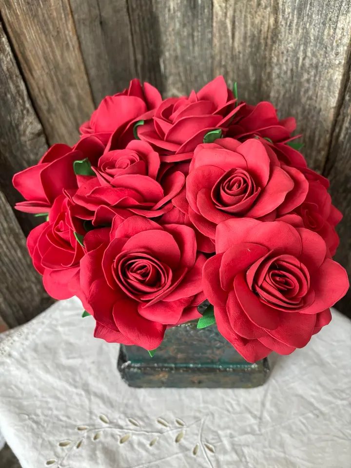 Luxury red roses in box vintage style/gift for her/handmade floral arrangements. Handmade decor indoor