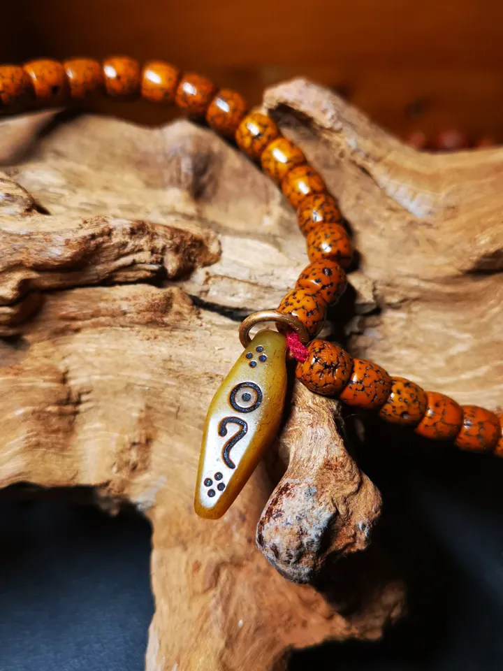 Gandhanra Tibetan Yak Bone Carved Amulet,Bead Counter Pendant,Mani Jewel Amulet for Mala,Prayer Beads