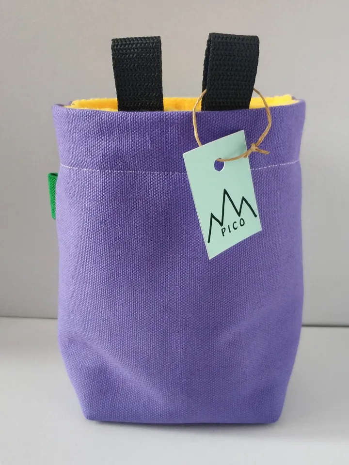 Avocado rock climbing chalk bag for climber