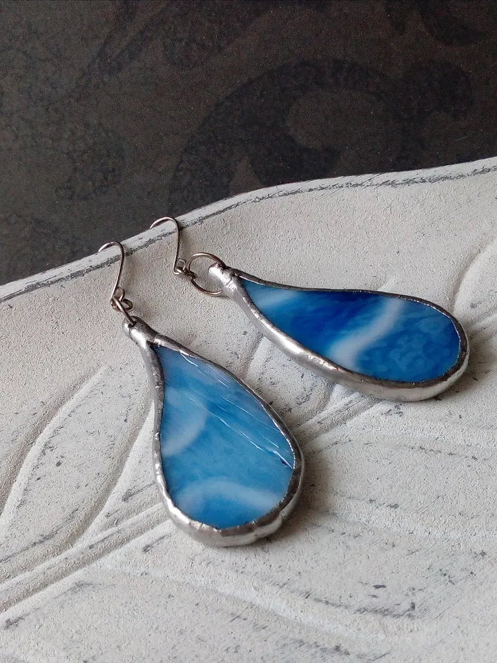 Light blue drop earrings, wavy earring, leaf shape earrings, simple stained glass, kawaii earrings, Dangle earrings