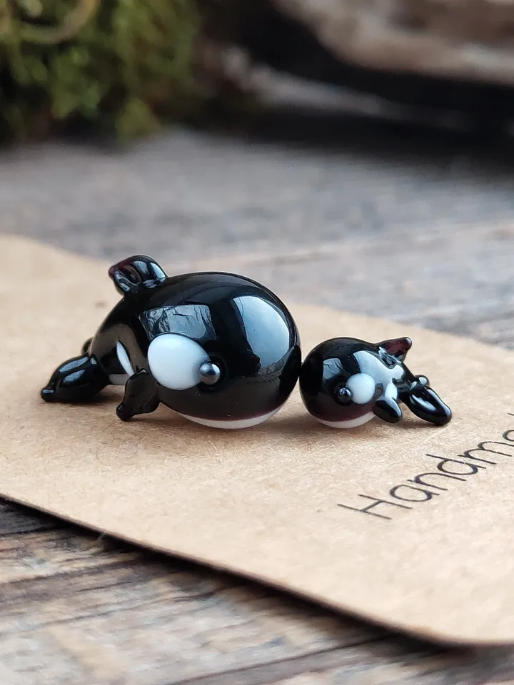 GLASS FIGURINES Orca whale figurine miniature orca figurine Tiny glass animals Miniature animals Blown glass art Terrarium Dollhouse