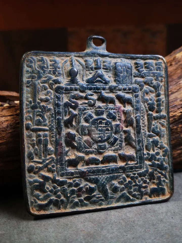 Gandhanra Tibetan Buddhist Amulet,Melong Mirror Wall Hanging, Calendar Badge,SIPAHO(srid pa ho),Unique Square Pattern
