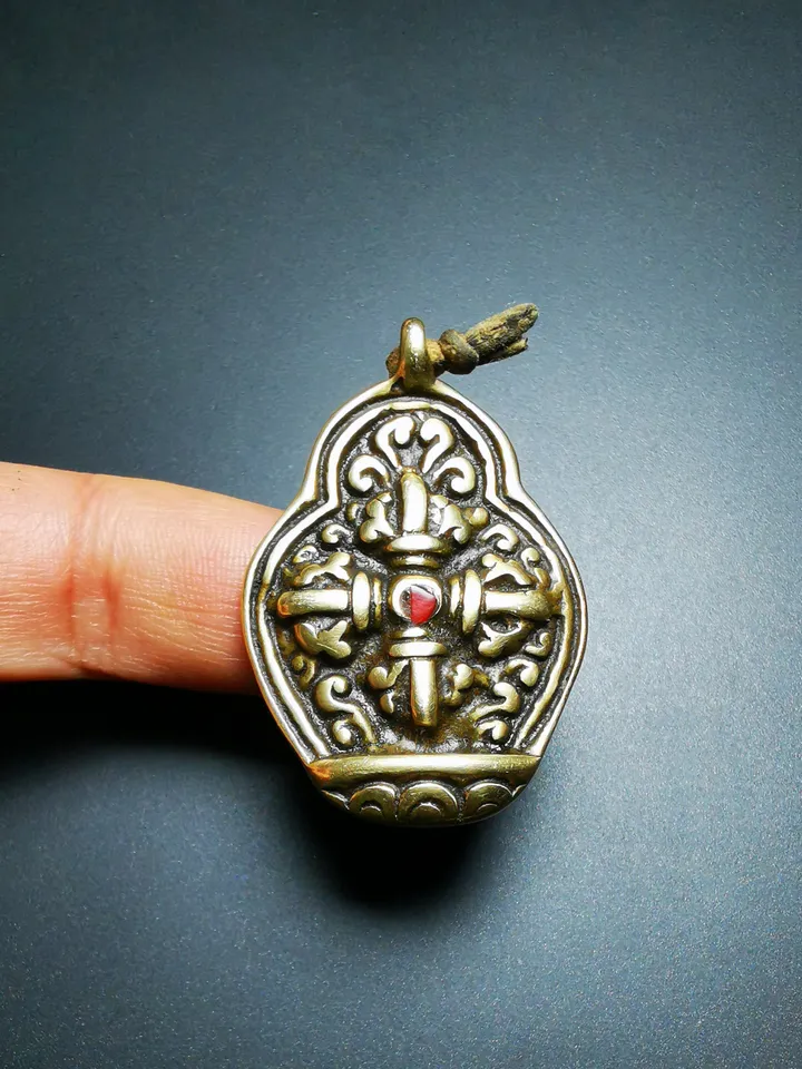 Gandhanra Antique Tibetan Buddhist Protective Pendant,A Tibetan Cross Vajra Amulet, 50 years old