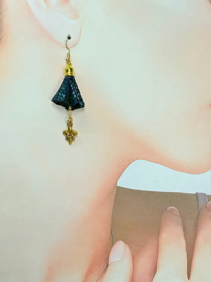 Handmade earrings. Black, bright earrings. Handmade jewelry.