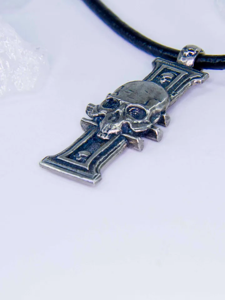 Inquisition Insignia Pendant with Skull