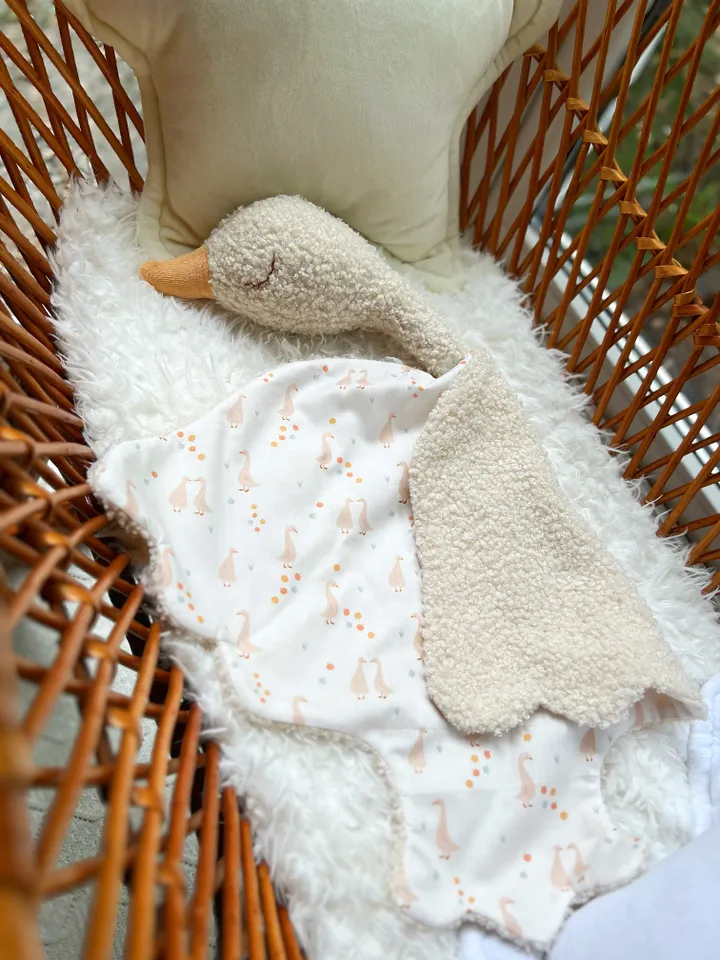 Goose toy, plush toy, comforter baby, toy for baby, baby shower gift, newborn gift
