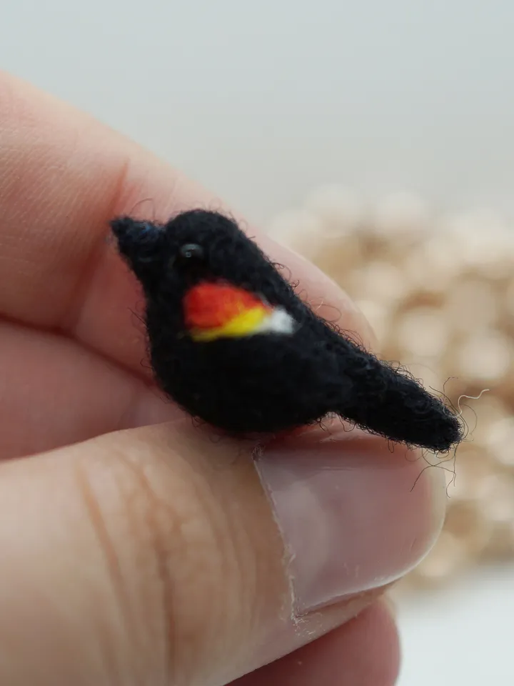 Red-winged blackbird, miniature needle felted blackbird, tiny bird, made to order