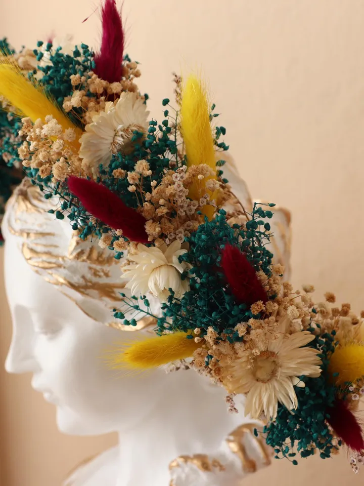 natural dried flower crown, bridal bouquet, groom's pocket flower, bridesmaid bouquet, green flower crown,