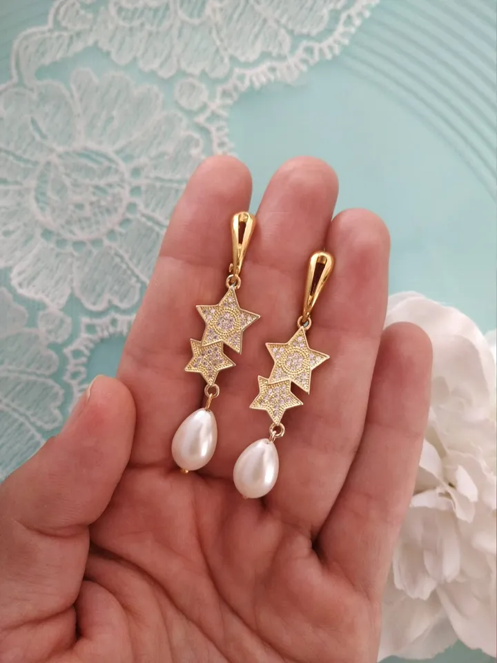 Star Earrings Celestial Gold Bridal Earrings Swarovski Crystal Boho Jewellery Drop Earrings Boho Earrings Bridesmaid Gift Dangle Earrings