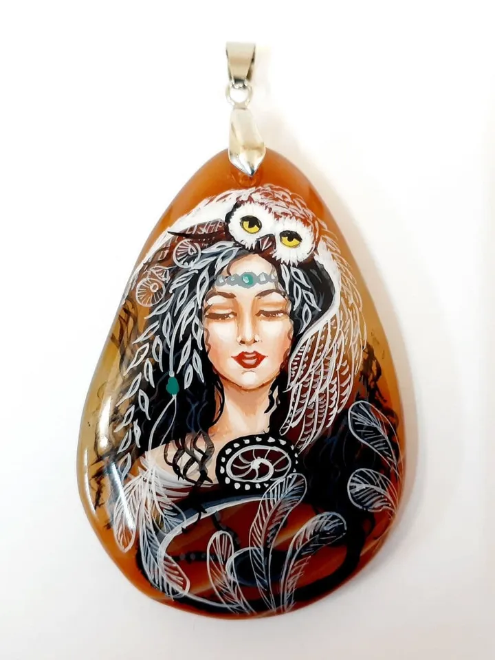 Wonderful Russian Painted agate pendant" Forest Fairy "miniature hand-painted Russian necklace Fine art jewelry Fedoskino Collectible