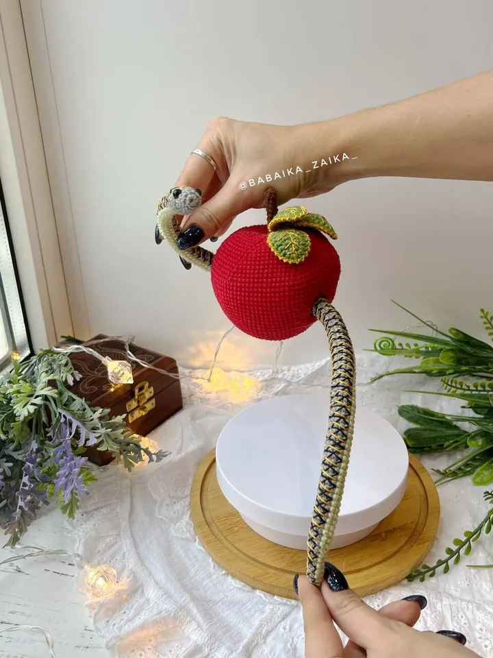 PDF Forbidden Fruit Crochet Pattern, Snake in Apple, Amigurumi snake pattern, Crochet Apple, Cute snake, Animal pattern, Amigurumi animal