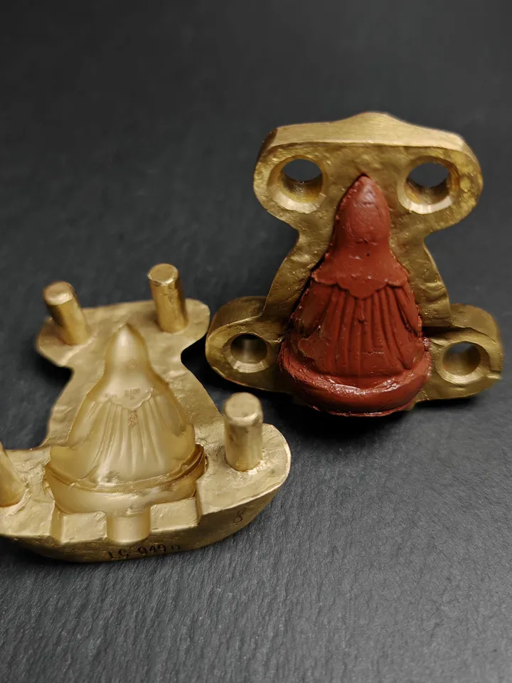 Guru Dewa Chenpo Tsa Tsa Mold,Old Version Mahasukha,4cm Height,Gandhanra Unique Tibetan Buddha Tsha Tsha Mould