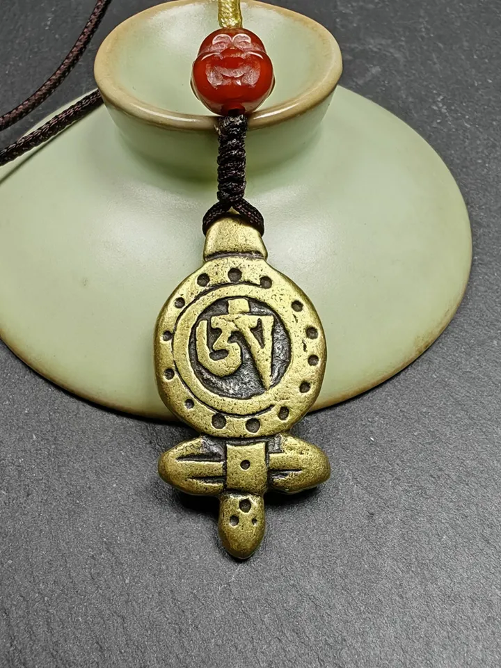 Gandhanra Handmade Tibetan Buddhism Amulet - Vajra Pendant with OM Symbol - Spiritual Gift