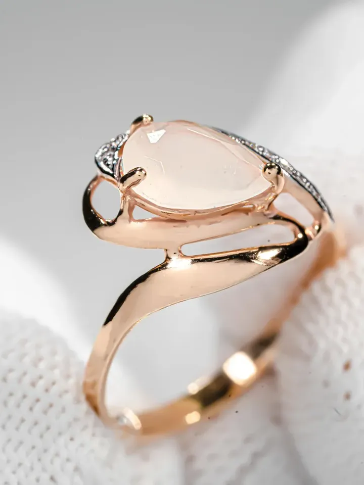 Ring Silver gold plated 925 assay value with white agate