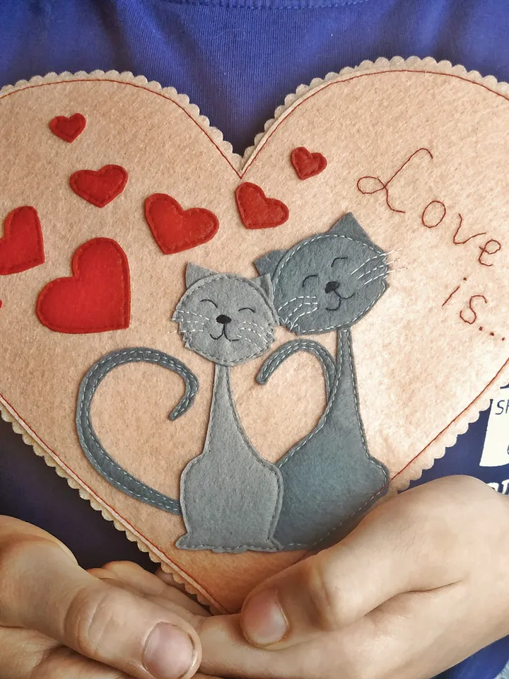felt pattern, Valentines day card, Valentines day card pattern, felt cute postcard pattern, felt heart pattern, Valentines day gift, Valentines day décor, felt heart PDF sewing pattern, love romantic card, anniversary engagement card, Valentines ornament