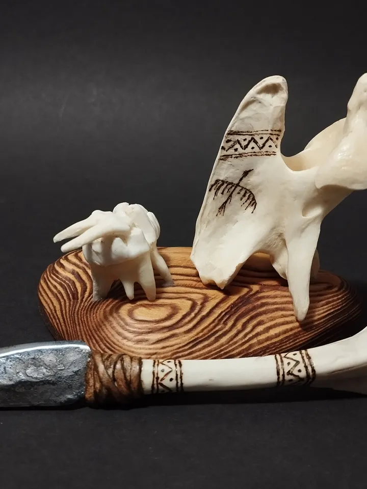Knife of vulture bone